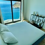 Ocean Cliff Santa Cruz (Madeira)
