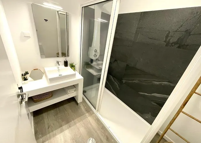 Ocean Cliff Daire Santa Cruz (Madeira)